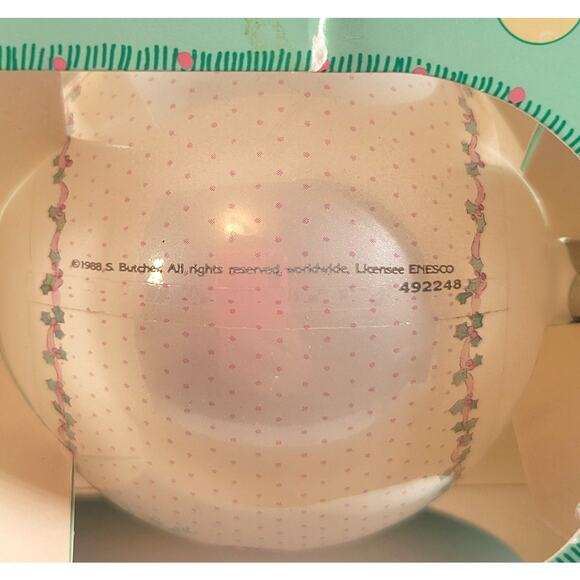 1988 Enesco Precious Moments "Peace to All" Christmas Ornament - Picture 5 of 14